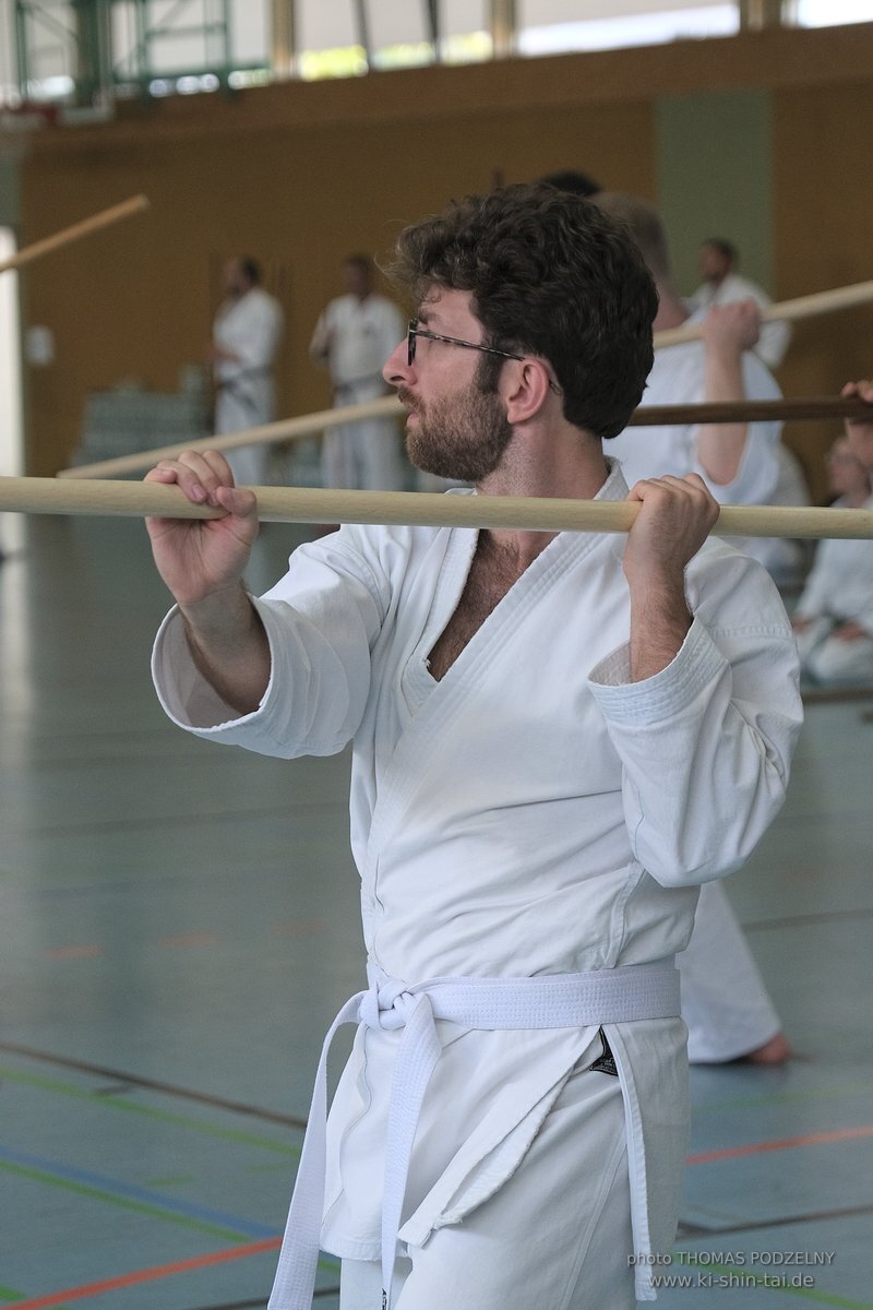 Ryukyu Kobudo Lehrgang mit Kaicho Hiroshi Akamine 9.Dan aus Okinawa in Erlangen 8.-11.9.2022