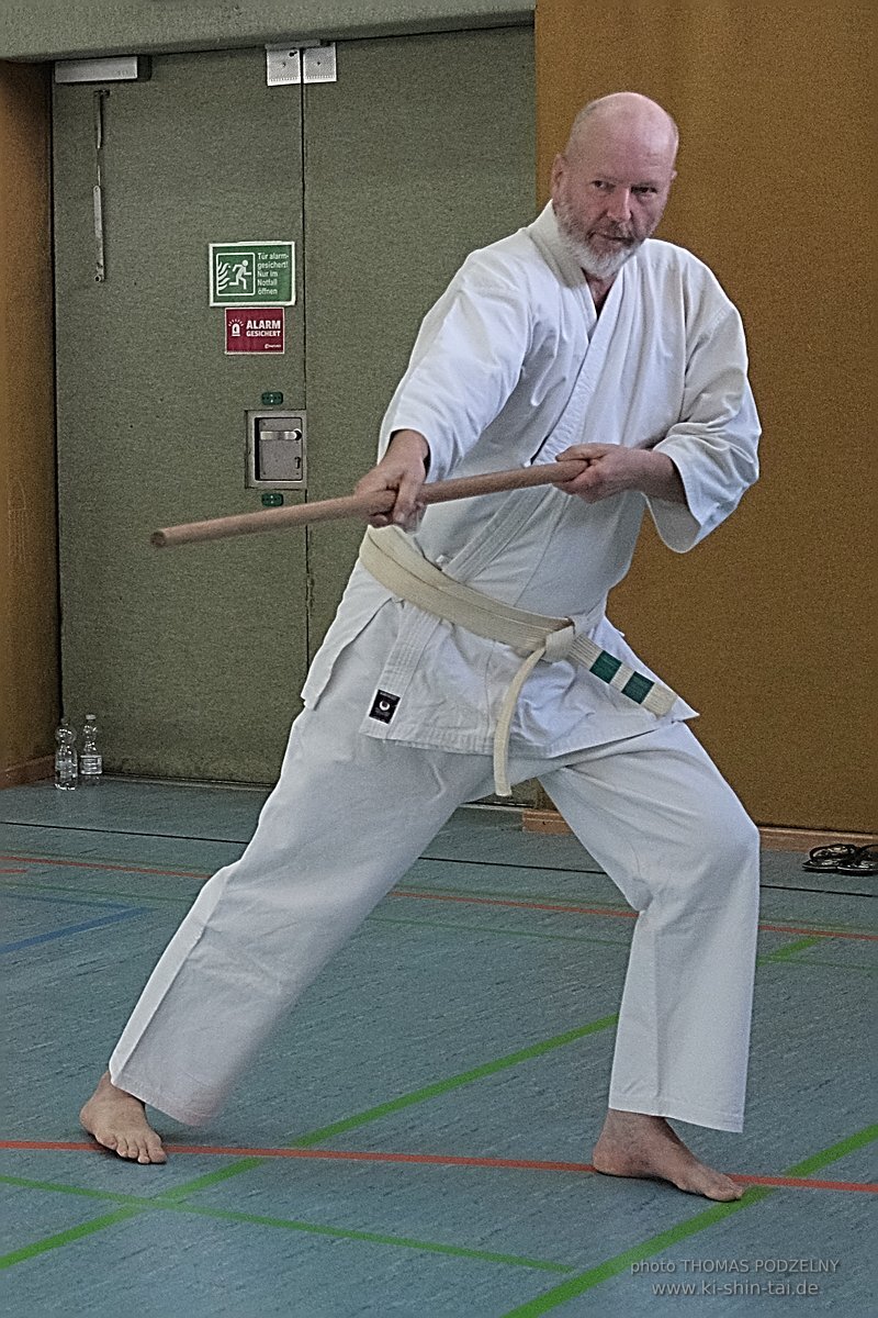 Ryukyu Kobudo Lehrgang mit Kaicho Hiroshi Akamine 9.Dan aus Okinawa in Erlangen 8.-11.9.2022