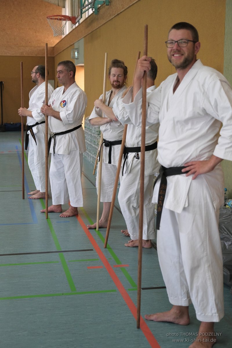 Ryukyu Kobudo Lehrgang mit Kaicho Hiroshi Akamine 9.Dan aus Okinawa in Erlangen 8.-11.9.2022