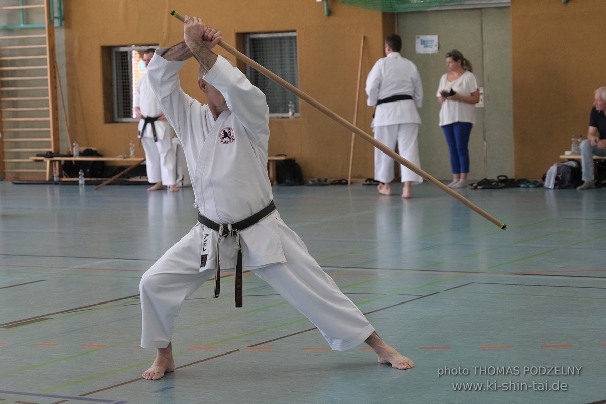 Ryukyu Kobudo Lehrgang mit Kaicho Hiroshi Akamine 9.Dan aus Okinawa in Erlangen 8.-11.9.2022