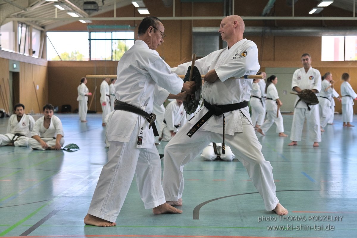 Ryukyu Kobudo Lehrgang mit Kaicho Hiroshi Akamine 9.Dan aus Okinawa in Erlangen 8.-11.9.2022