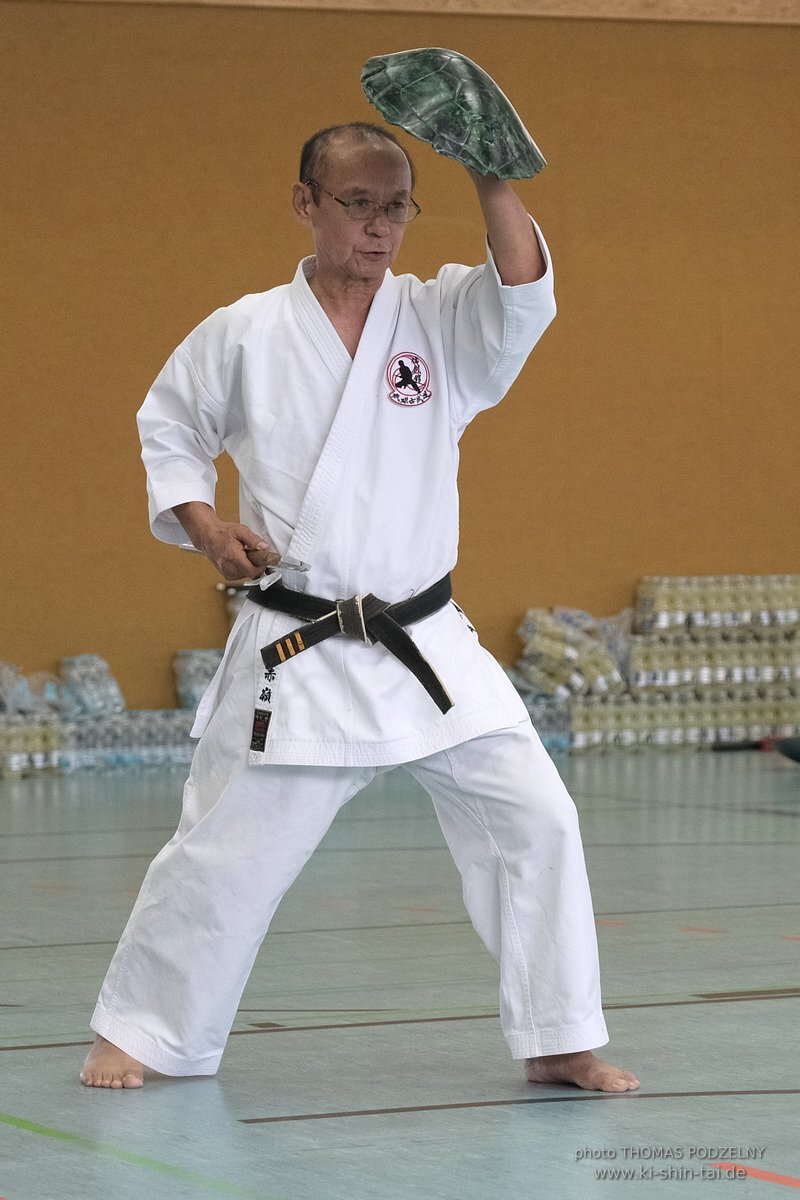 Ryukyu Kobudo Lehrgang mit Kaicho Hiroshi Akamine 9.Dan aus Okinawa in Erlangen 8.-11.9.2022