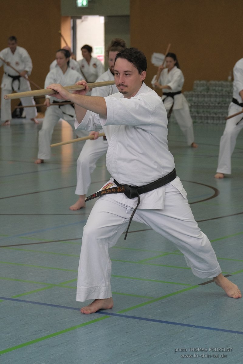 Ryukyu Kobudo Lehrgang mit Kaicho Hiroshi Akamine 9.Dan aus Okinawa in Erlangen 8.-11.9.2022