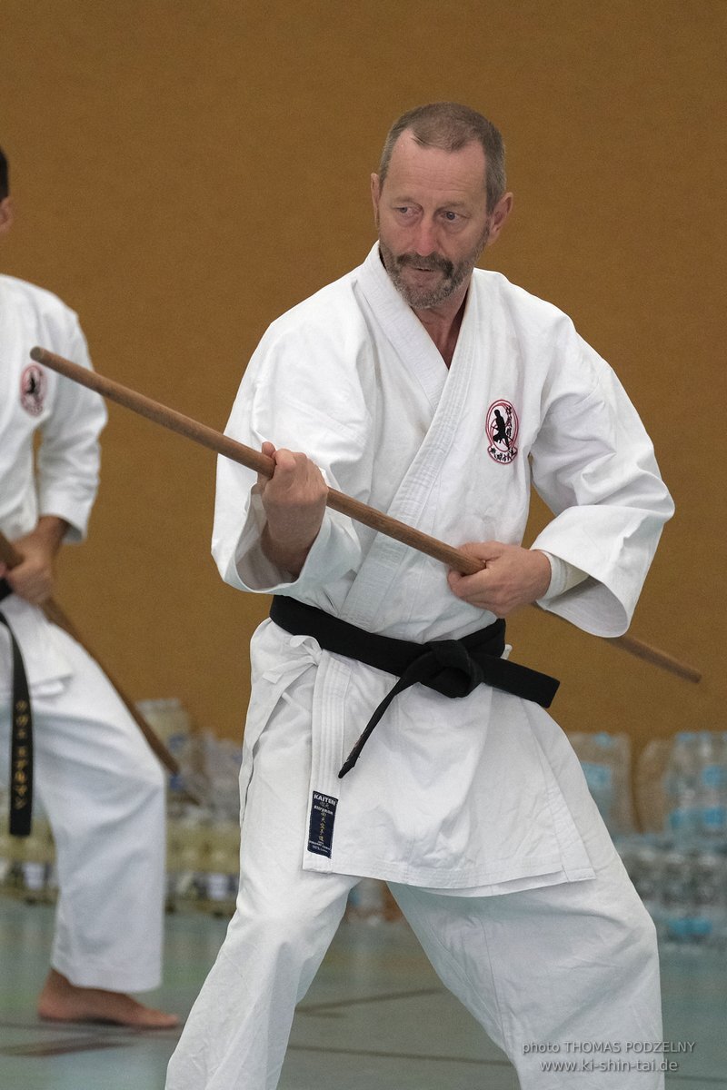 Ryukyu Kobudo Lehrgang mit Kaicho Hiroshi Akamine 9.Dan aus Okinawa in Erlangen 8.-11.9.2022