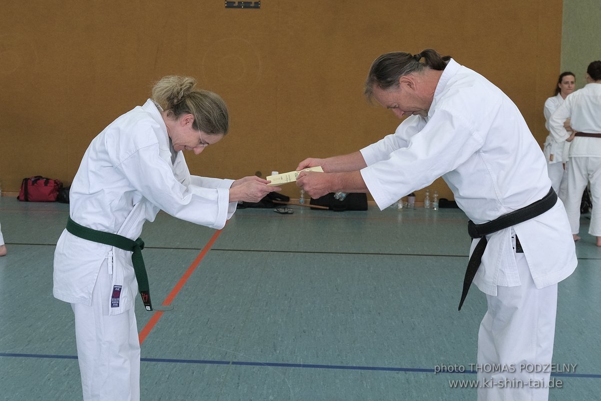 Ryukyu Kobudo Lehrgang mit Kaicho Hiroshi Akamine 9.Dan aus Okinawa in Erlangen 8.-11.9.2022