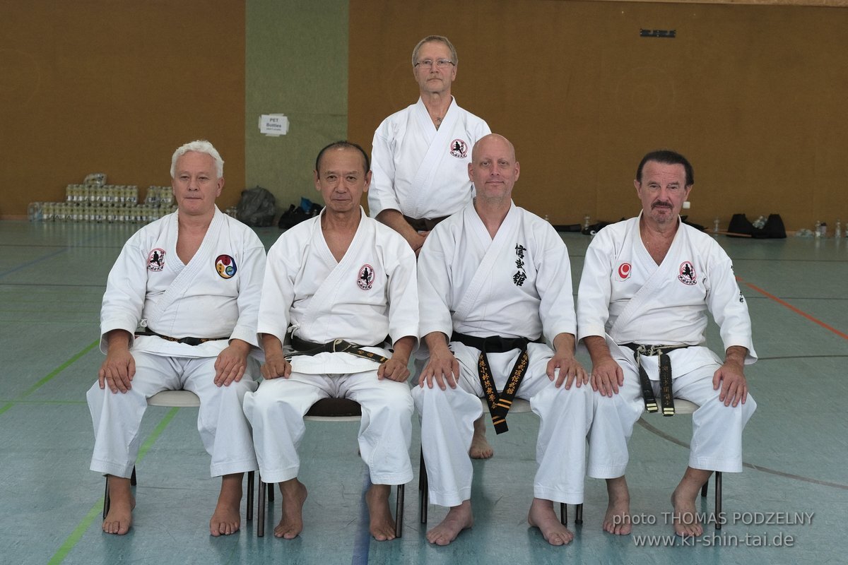 Ryukyu Kobudo Lehrgang mit Kaicho Hiroshi Akamine 9.Dan aus Okinawa in Erlangen 8.-11.9.2022