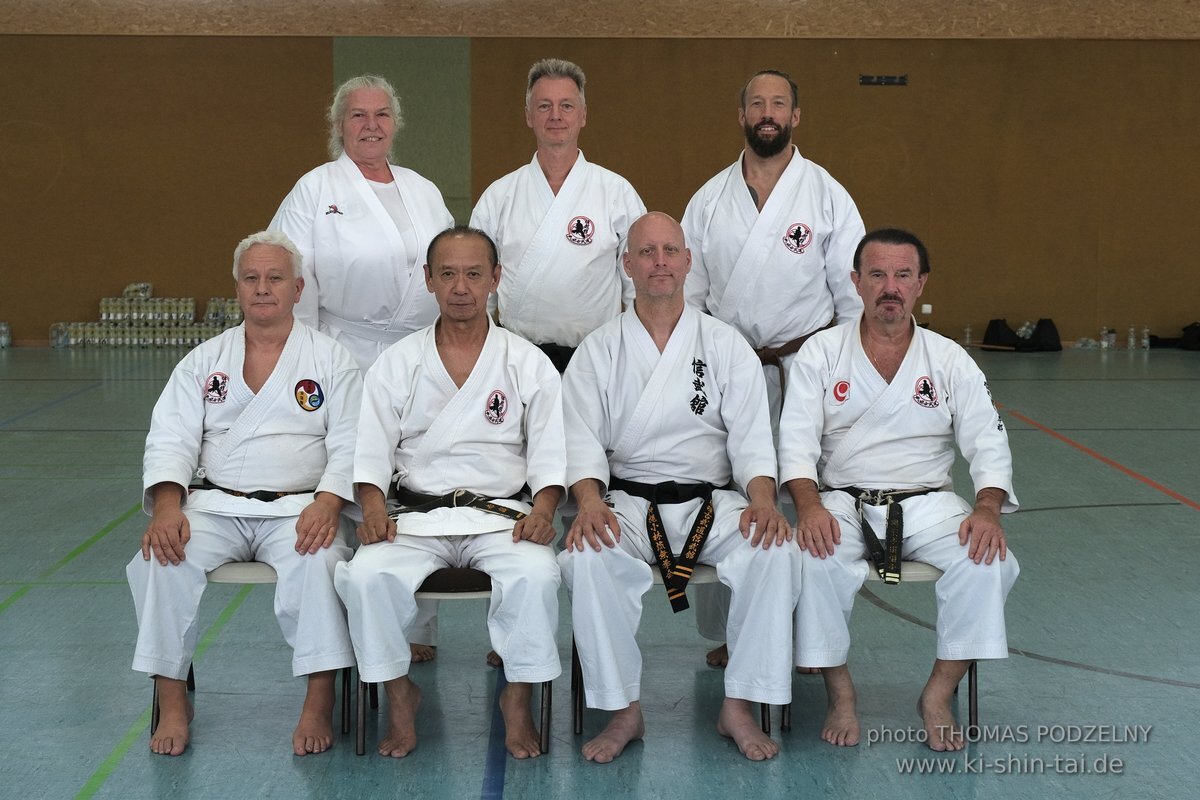 Ryukyu Kobudo Lehrgang mit Kaicho Hiroshi Akamine 9.Dan aus Okinawa in Erlangen 8.-11.9.2022