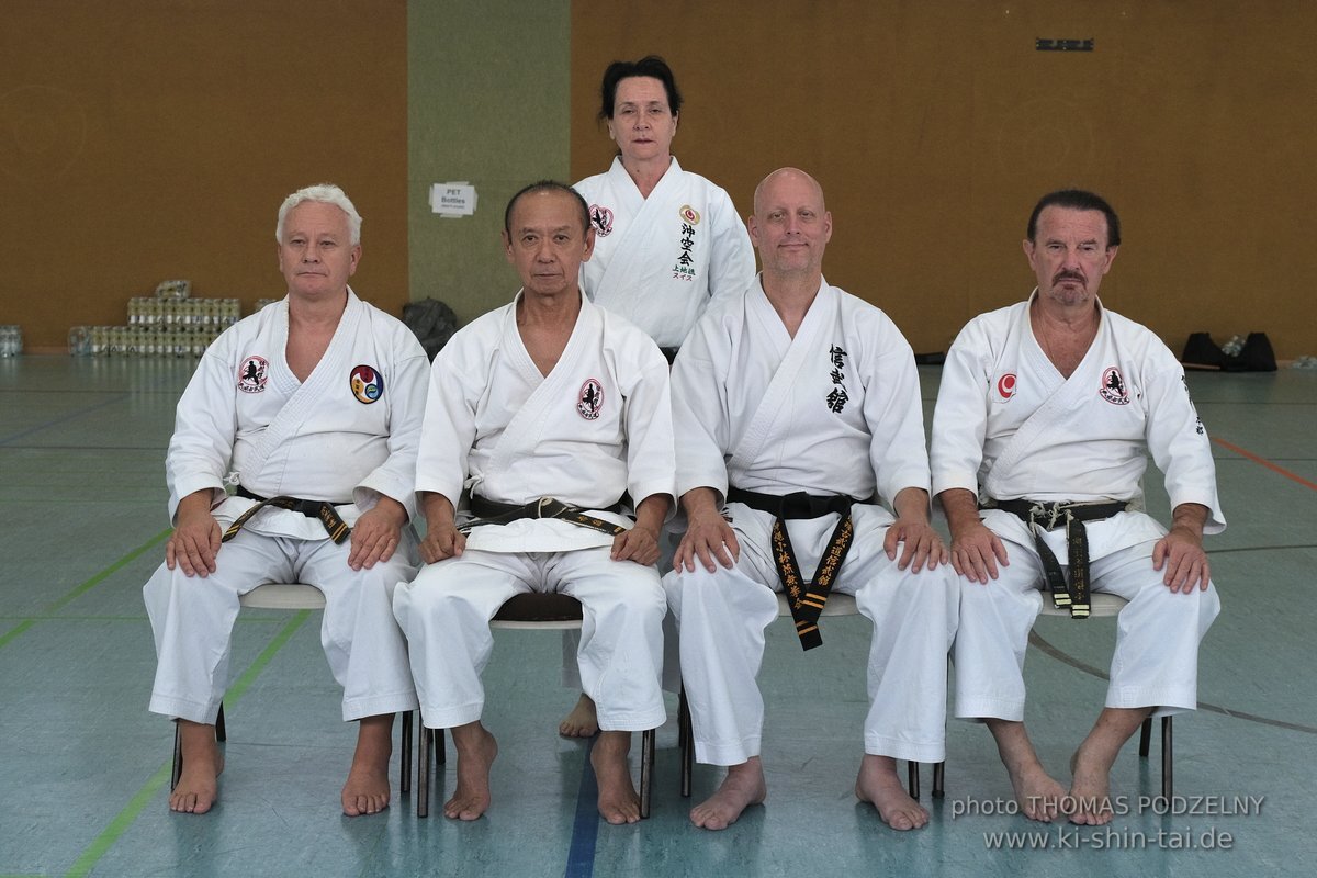 Ryukyu Kobudo Lehrgang mit Kaicho Hiroshi Akamine 9.Dan aus Okinawa in Erlangen 8.-11.9.2022