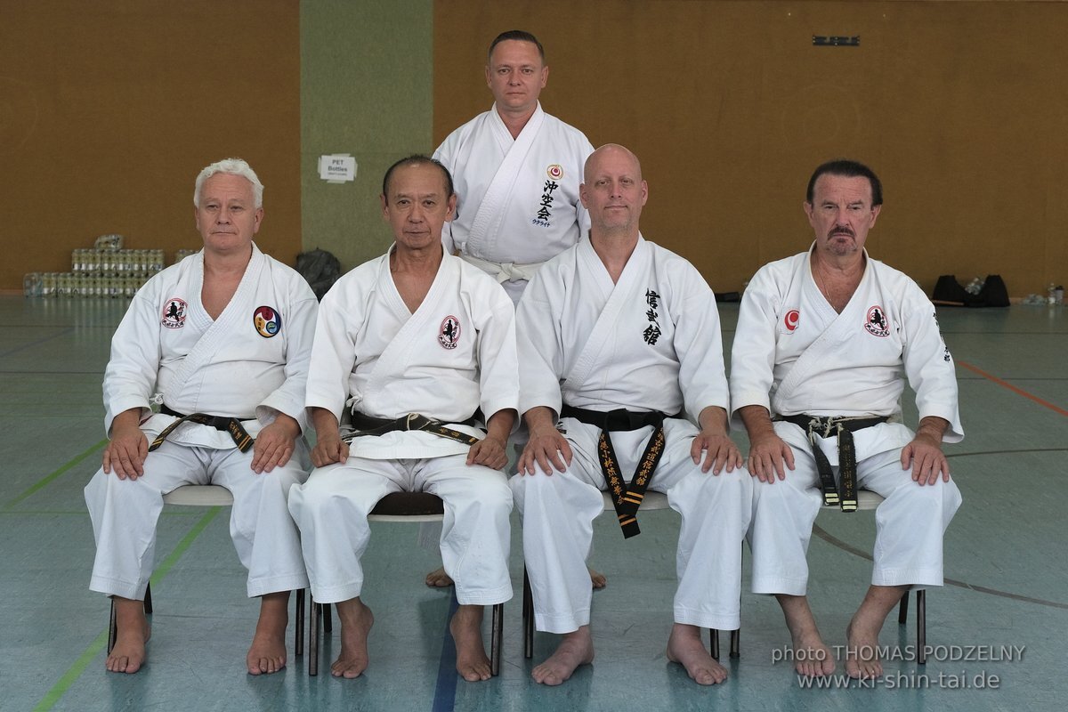 Ryukyu Kobudo Lehrgang mit Kaicho Hiroshi Akamine 9.Dan aus Okinawa in Erlangen 8.-11.9.2022