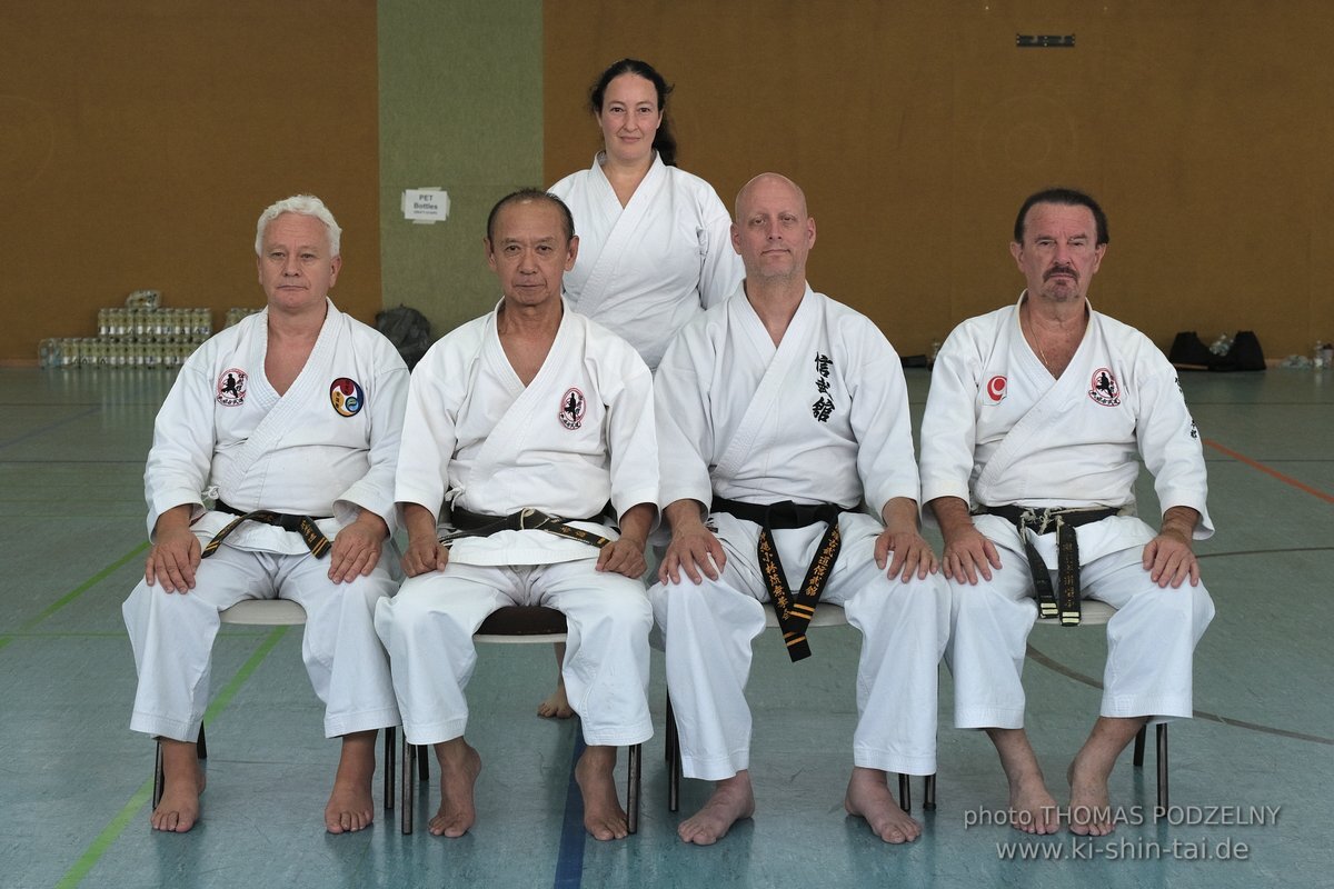 Ryukyu Kobudo Lehrgang mit Kaicho Hiroshi Akamine 9.Dan aus Okinawa in Erlangen 8.-11.9.2022