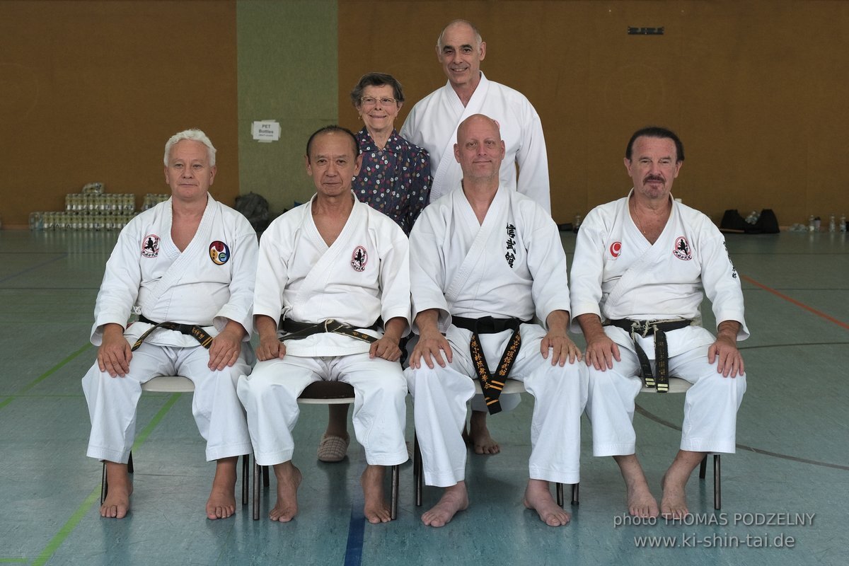 Ryukyu Kobudo Lehrgang mit Kaicho Hiroshi Akamine 9.Dan aus Okinawa in Erlangen 8.-11.9.2022