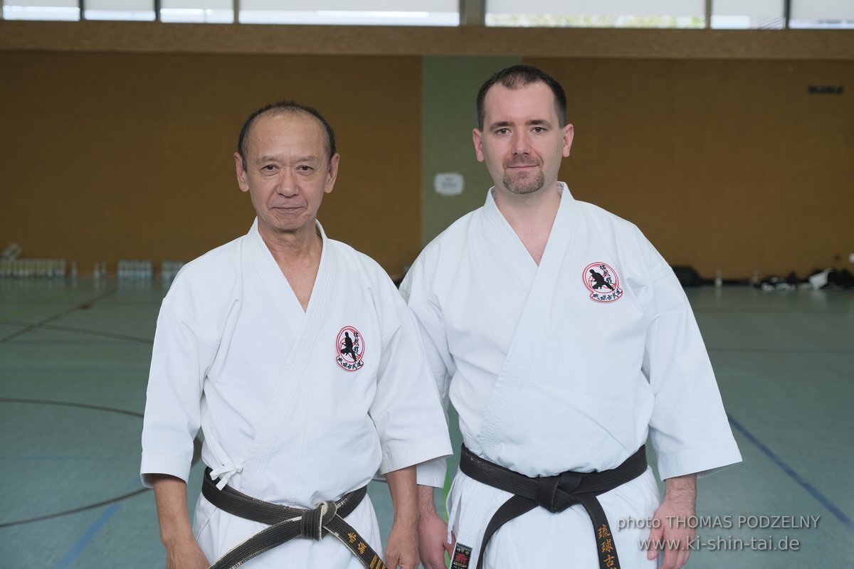 Ryukyu Kobudo Lehrgang mit Kaicho Hiroshi Akamine 9.Dan aus Okinawa in Erlangen 8.-11.9.2022