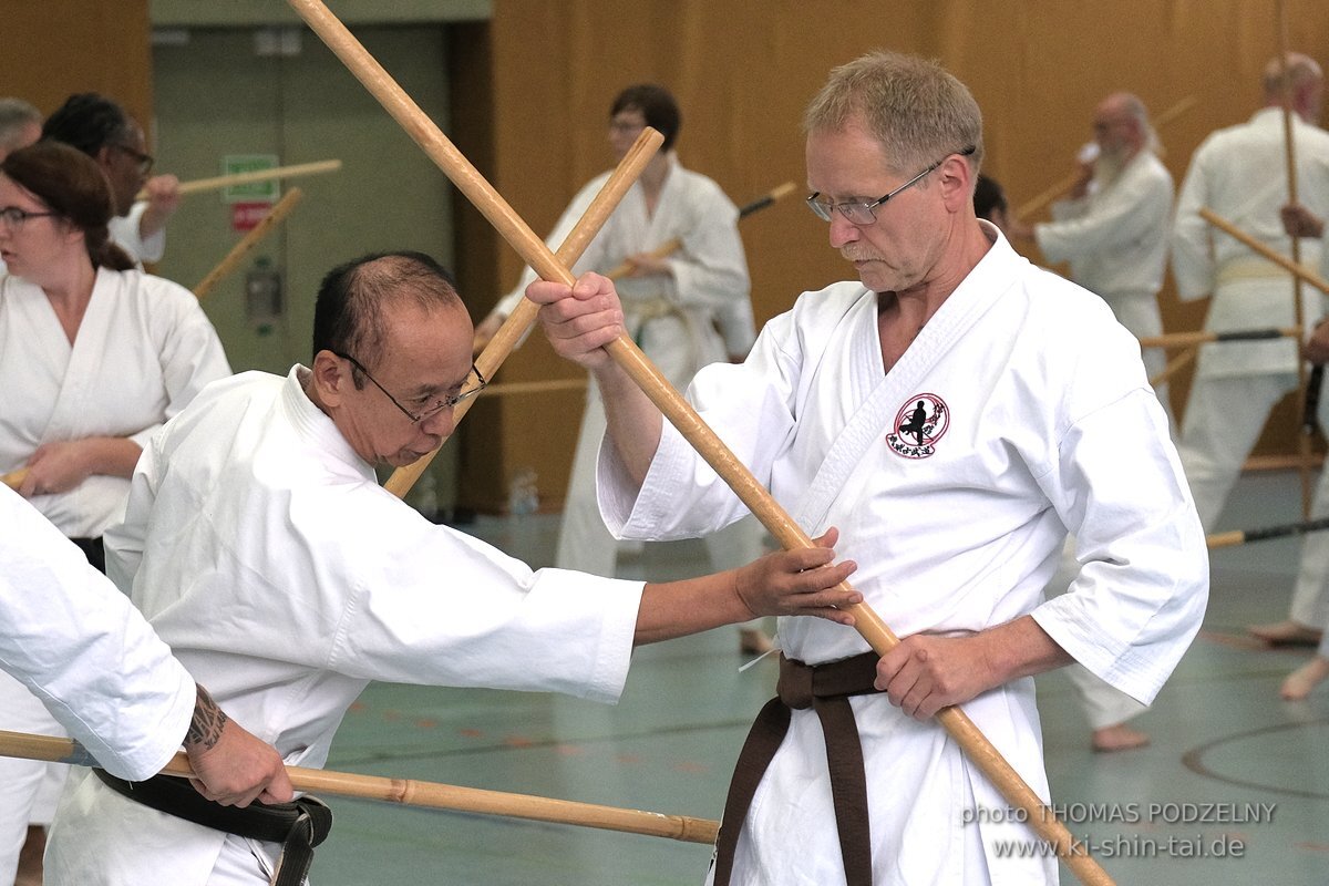 Ryukyu Kobudo Lehrgang mit Kaicho Hiroshi Akamine 9.Dan aus Okinawa in Erlangen 8.-11.9.2022