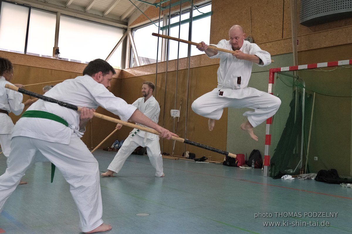 Ryukyu Kobudo Lehrgang mit Kaicho Hiroshi Akamine 9.Dan aus Okinawa in Erlangen 8.-11.9.2022