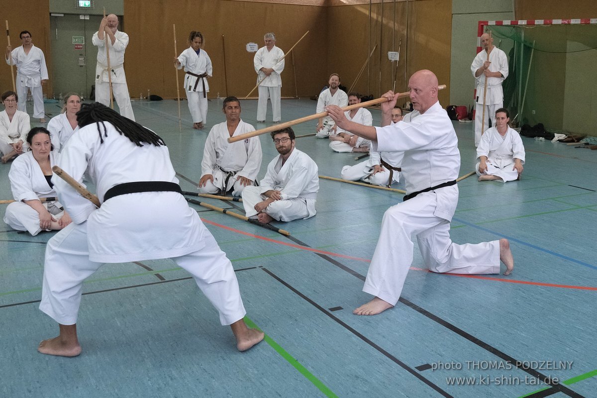 Ryukyu Kobudo Lehrgang mit Kaicho Hiroshi Akamine 9.Dan aus Okinawa in Erlangen 8.-11.9.2022