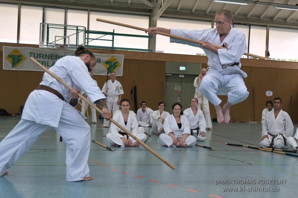 Ryukyu Kobudo Lehrgang mit Kaicho Hiroshi Akamine 9.Dan aus Okinawa in Erlangen 8.-11.9.2022