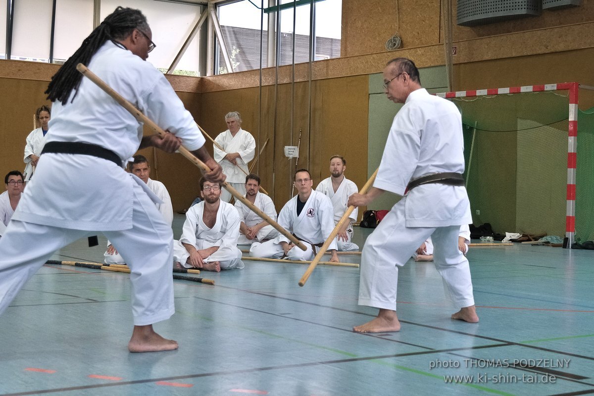 Ryukyu Kobudo Lehrgang mit Kaicho Hiroshi Akamine 9.Dan aus Okinawa in Erlangen 8.-11.9.2022