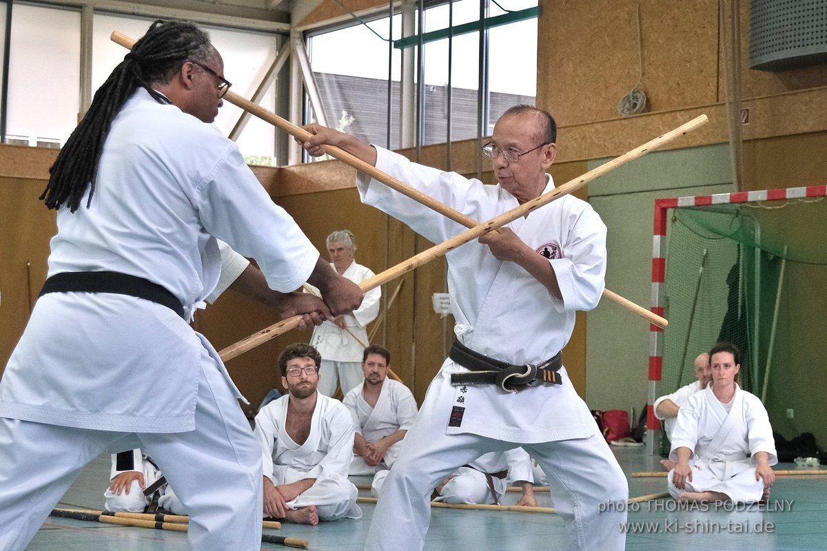 Ryukyu Kobudo Lehrgang mit Kaicho Hiroshi Akamine 9.Dan aus Okinawa in Erlangen 8.-11.9.2022