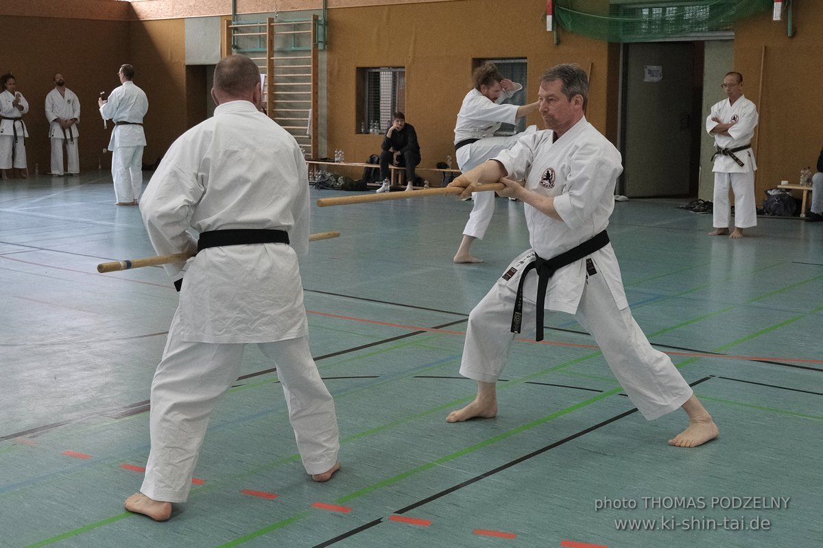 Ryukyu Kobudo Lehrgang mit Kaicho Hiroshi Akamine 9.Dan aus Okinawa in Erlangen 8.-11.9.2022