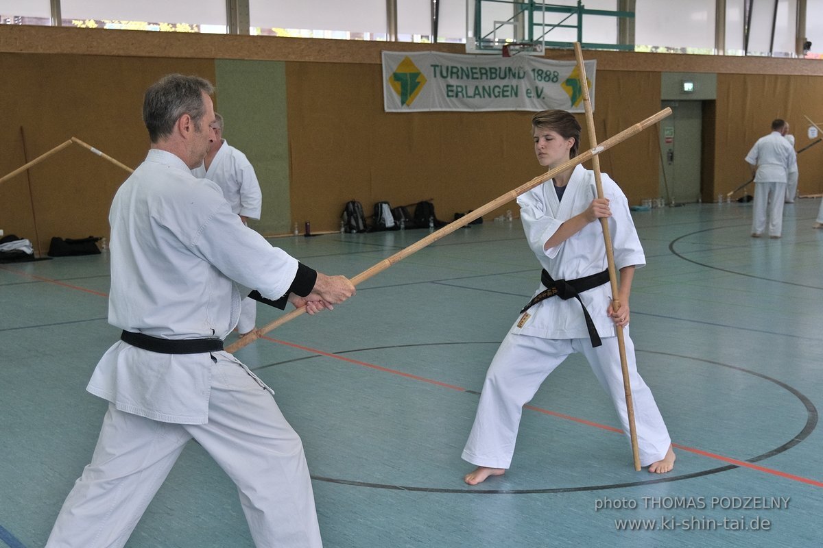 Ryukyu Kobudo Lehrgang mit Kaicho Hiroshi Akamine 9.Dan aus Okinawa in Erlangen 8.-11.9.2022