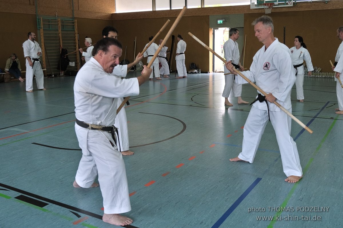 Ryukyu Kobudo Lehrgang mit Kaicho Hiroshi Akamine 9.Dan aus Okinawa in Erlangen 8.-11.9.2022