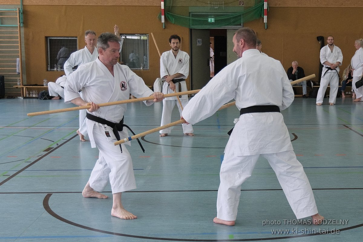 Ryukyu Kobudo Lehrgang mit Kaicho Hiroshi Akamine 9.Dan aus Okinawa in Erlangen 8.-11.9.2022