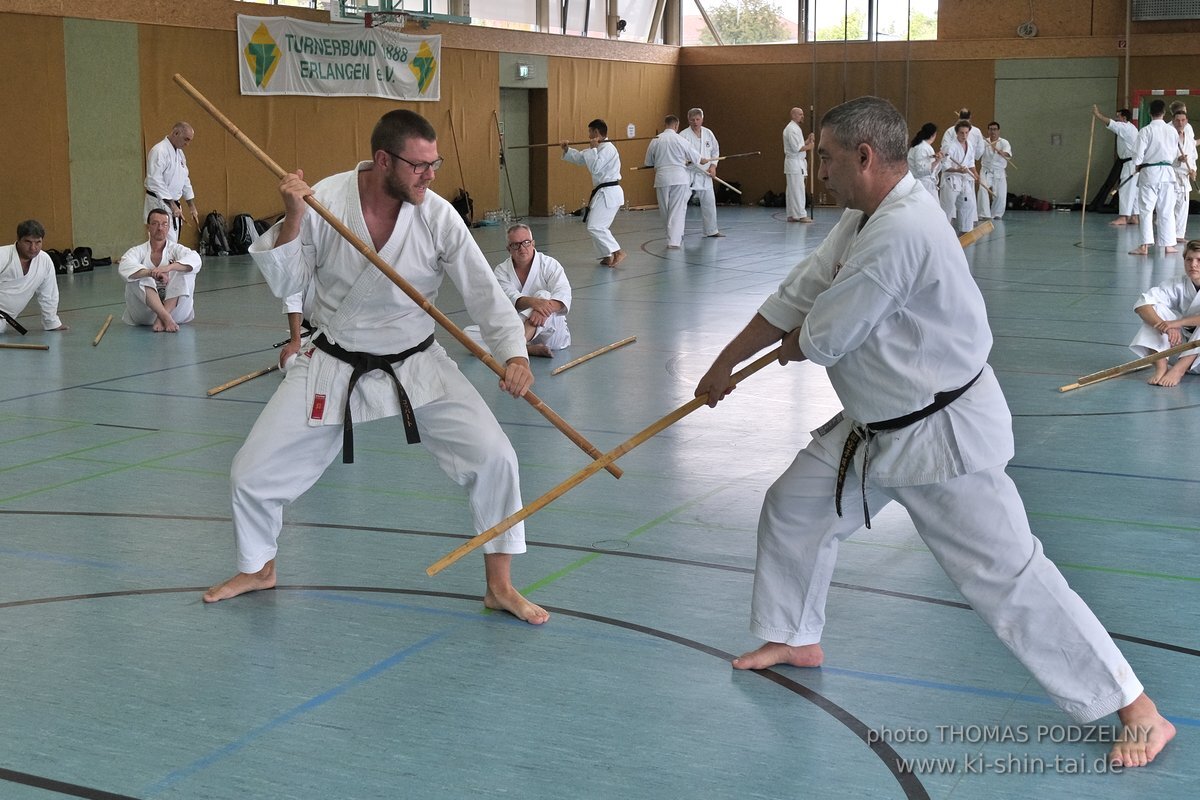 Ryukyu Kobudo Lehrgang mit Kaicho Hiroshi Akamine 9.Dan aus Okinawa in Erlangen 8.-11.9.2022