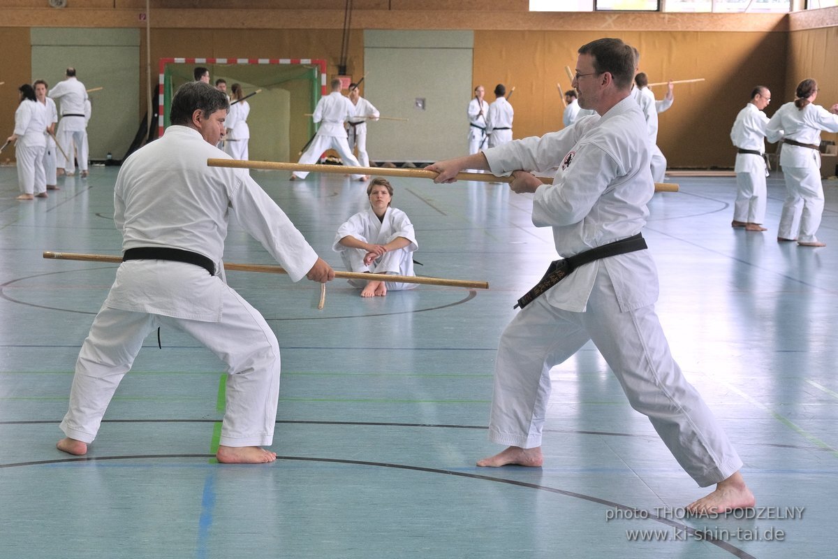 Ryukyu Kobudo Lehrgang mit Kaicho Hiroshi Akamine 9.Dan aus Okinawa in Erlangen 8.-11.9.2022