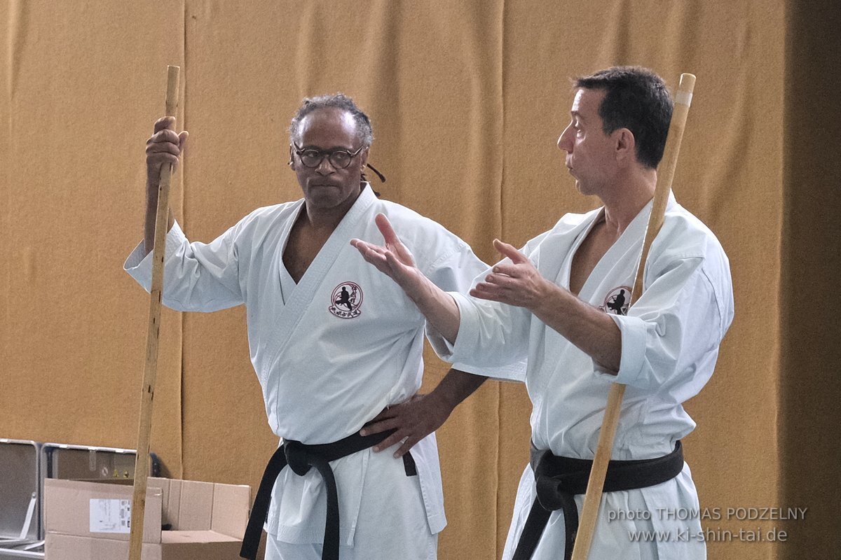 Ryukyu Kobudo Lehrgang mit Kaicho Hiroshi Akamine 9.Dan aus Okinawa in Erlangen 8.-11.9.2022