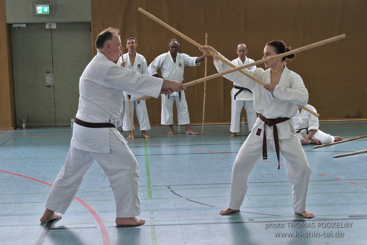 Ryukyu Kobudo Lehrgang mit Kaicho Hiroshi Akamine 9.Dan aus Okinawa in Erlangen 8.-11.9.2022