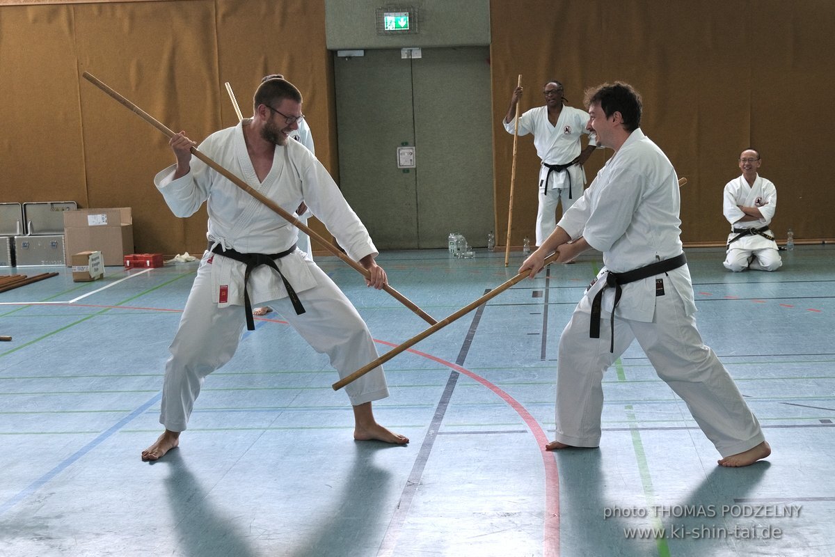 Ryukyu Kobudo Lehrgang mit Kaicho Hiroshi Akamine 9.Dan aus Okinawa in Erlangen 8.-11.9.2022