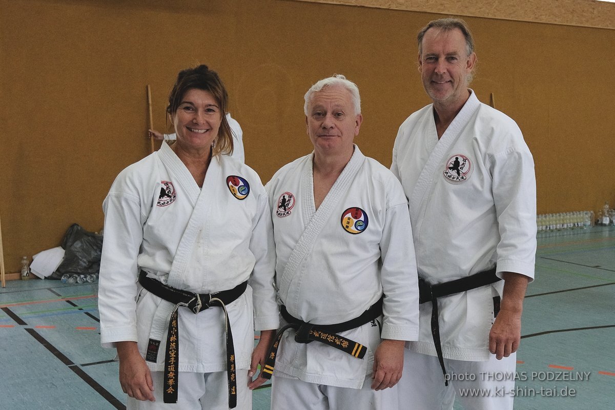 Ryukyu Kobudo Lehrgang mit Kaicho Hiroshi Akamine 9.Dan aus Okinawa in Erlangen 8.-11.9.2022