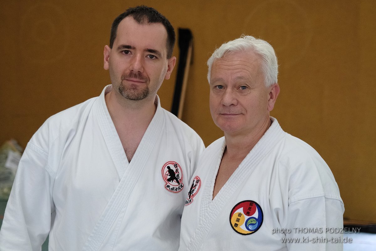 Ryukyu Kobudo Lehrgang mit Kaicho Hiroshi Akamine 9.Dan aus Okinawa in Erlangen 8.-11.9.2022