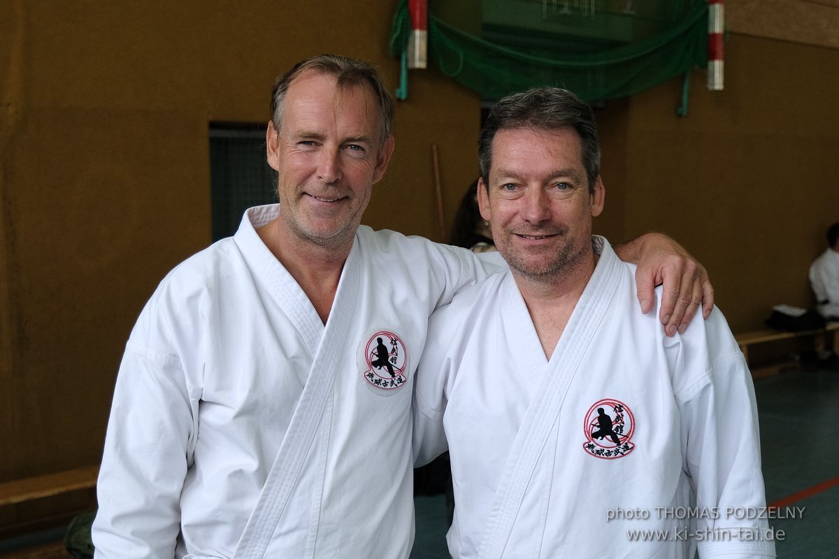 Ryukyu Kobudo Lehrgang mit Kaicho Hiroshi Akamine 9.Dan aus Okinawa in Erlangen 8.-11.9.2022