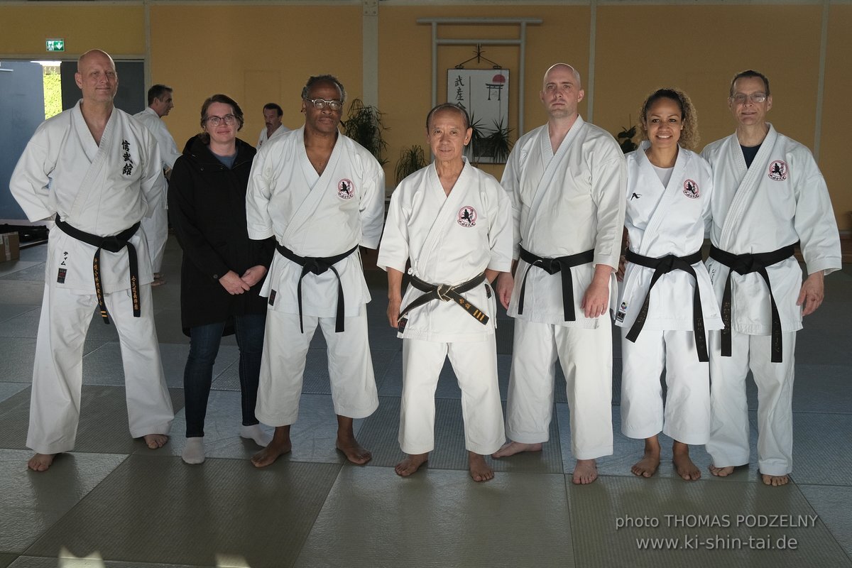 Ryukyu Kobudo Lehrgang mit Kaicho Hiroshi Akamine 9.Dan aus Okinawa in Erlangen 8.-11.9.2022