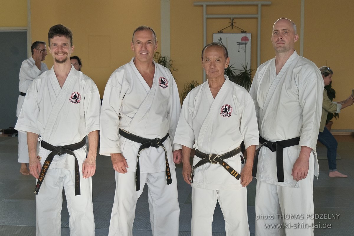 Ryukyu Kobudo Lehrgang mit Kaicho Hiroshi Akamine 9.Dan aus Okinawa in Erlangen 8.-11.9.2022