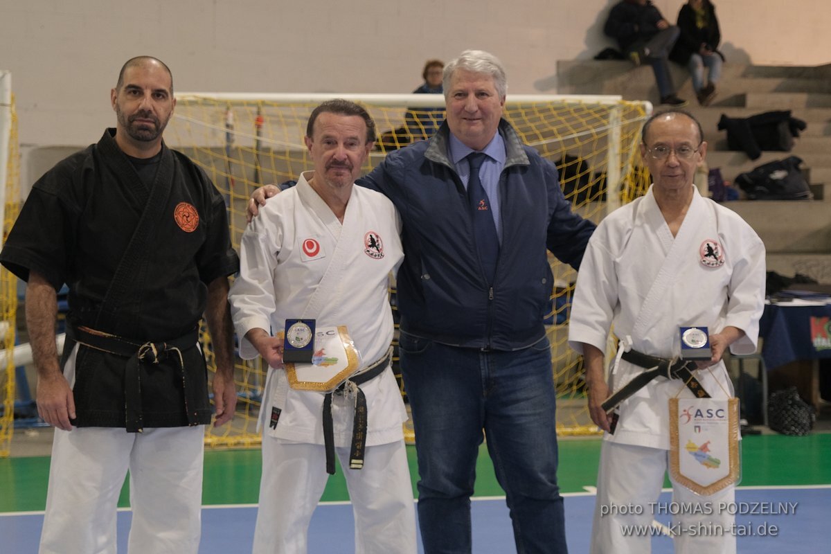 Ryukyu Kobudo Lehrgang Hiroshi Akamine Hanshi 9.Dan - Rom - 3.-5.3.2023