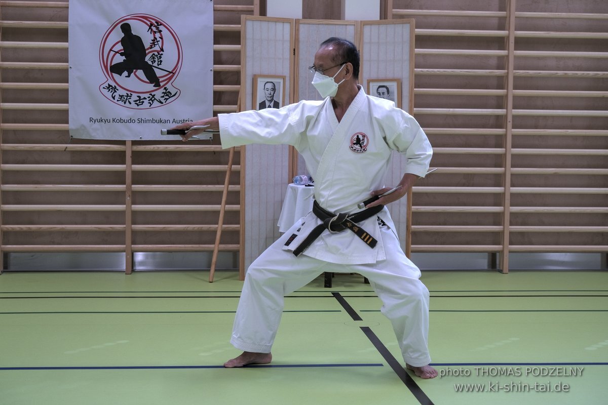 Ryukyu Kobudo Lehrgang Kaicho Hiroshi Akamine Wien 29.4.-1.5.2022 