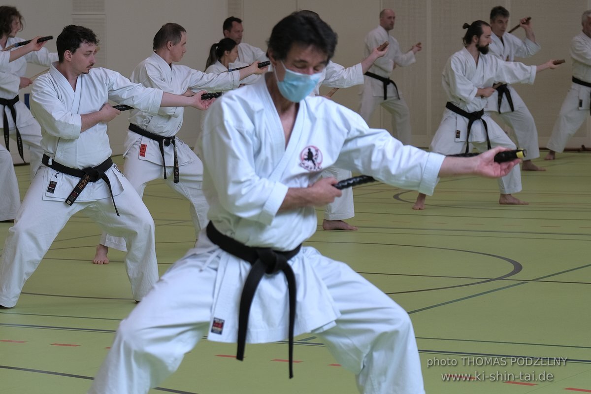 Ryukyu Kobudo Lehrgang Kaicho Hiroshi Akamine Wien 29.4.-1.5.2022 