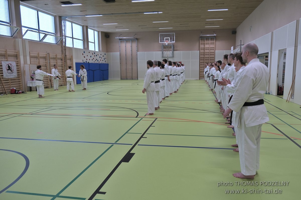 Ryukyu Kobudo Lehrgang Kaicho Hiroshi Akamine Wien 29.4.-1.5.2022 