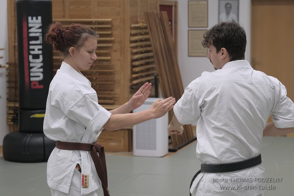 1.Kyu Uechi Ryu Karate Do Prüfung Emma Quast