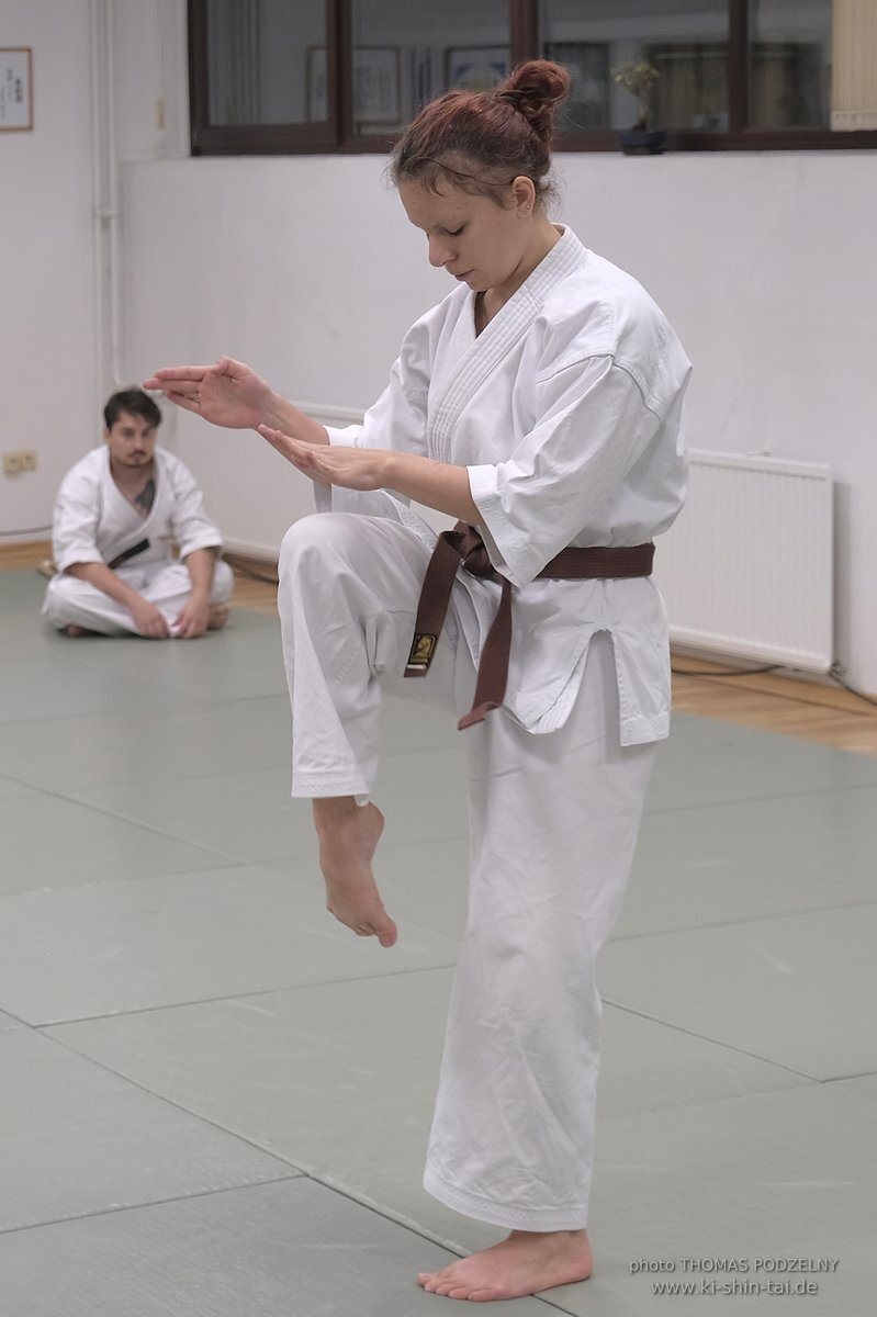 1.Kyu Uechi Ryu Karate Do Prüfung Emma Quast