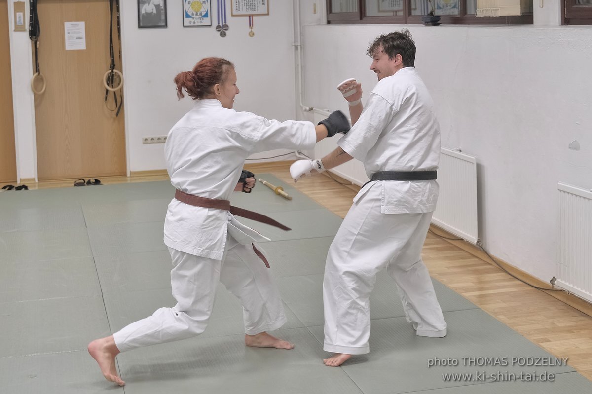 1.Kyu Uechi Ryu Karate Do Prüfung Emma Quast