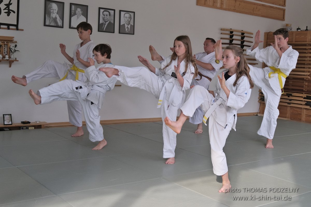 Ferienprogramm Sommer 2022 - Karatekids