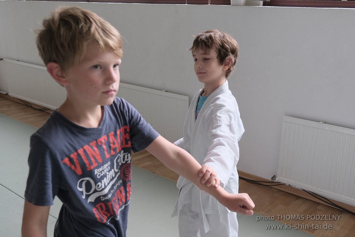 Ferienprogramm Sommer 2022 - Karatekids