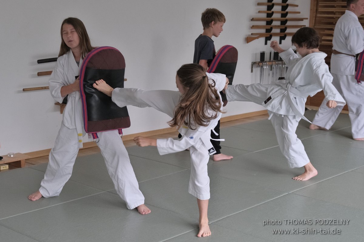 Ferienprogramm Sommer 2022 - Karatekids