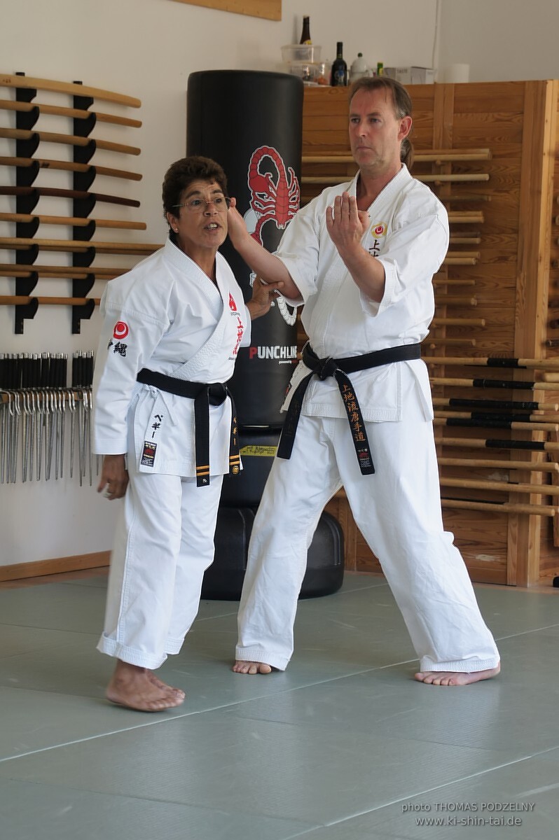 Uechiryu Karate Lehrgang mit Peggy Hess 7.Dan aus Florida/USA am 18.7.2016 