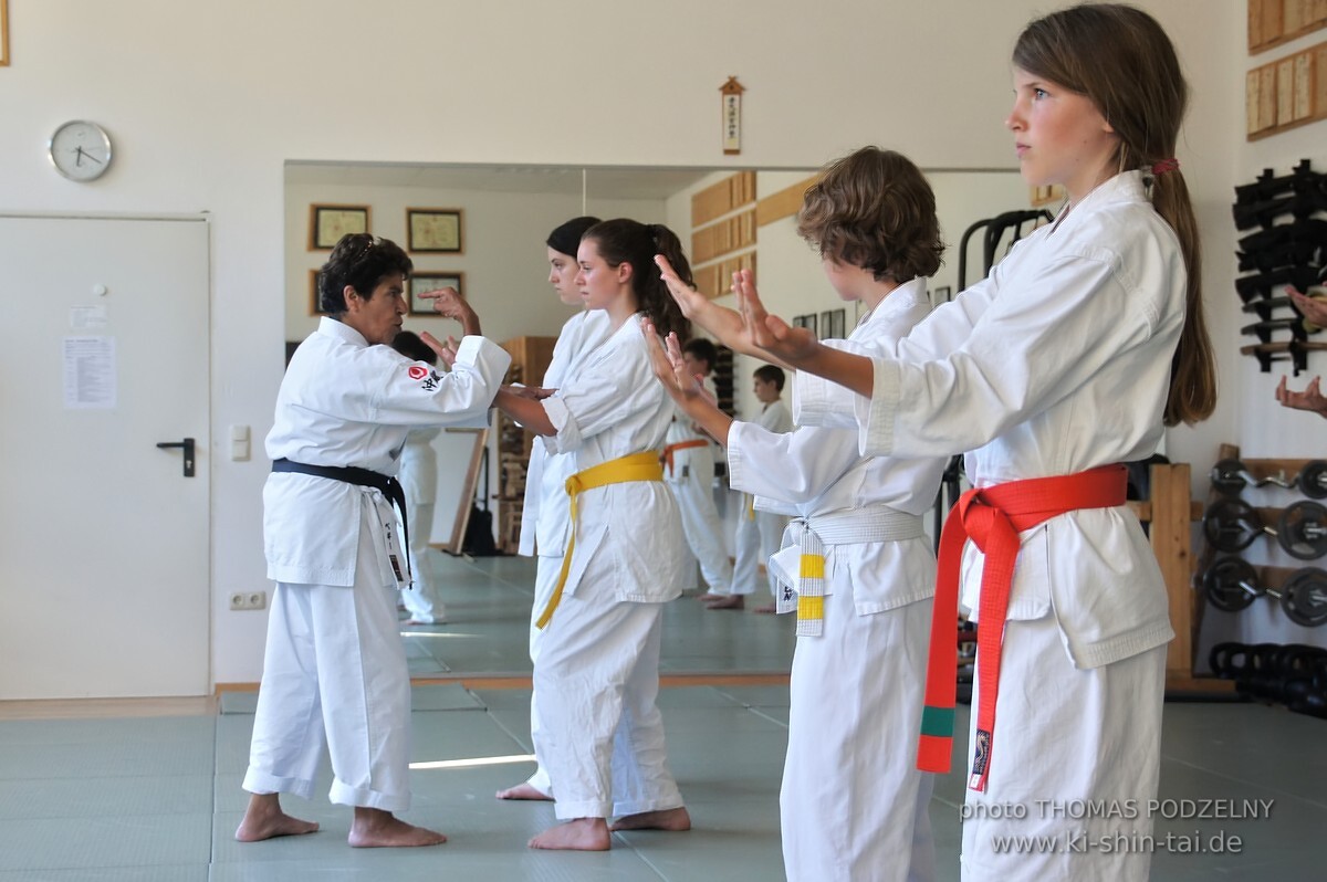 Uechiryu Karate Lehrgang mit Peggy Hess 7.Dan aus Florida/USA am 18.7.2016 