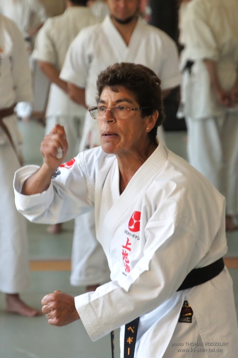 Uechiryu Karate Lehrgang mit Peggy Hess 7.Dan aus Florida/USA am 18.7.2016 