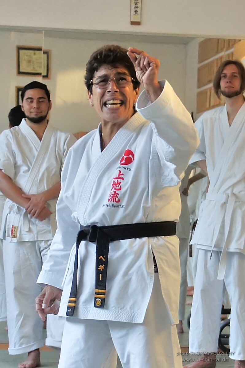 Uechiryu Karate Lehrgang mit Peggy Hess 7.Dan aus Florida/USA am 18.7.2016 